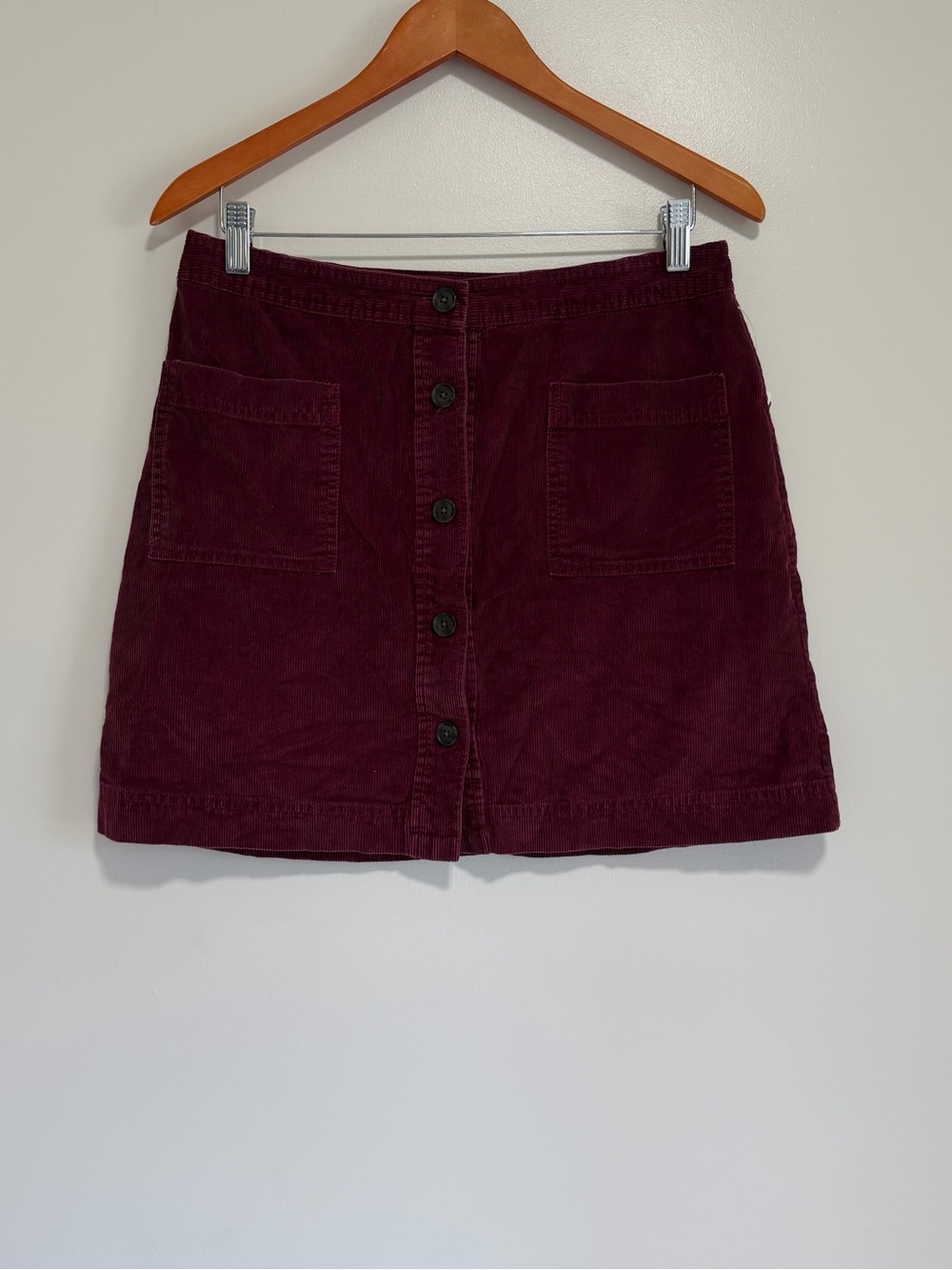 GAP Burgundy Corduroy Button-Front Mini Skirt with Pockets - Size M